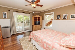 6 habitaciones, tabla de planchar con plancha y wifi gratis 