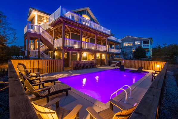 Et oppvarmet basseng