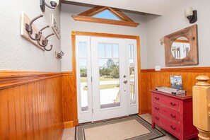 Interior - Oceanside, 8 BRs, Private Pool and Hot Tub, Pool Table, PI109, Sweet TEA (Corolla)