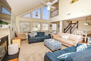 TV, fireplace - Oceanside, close to beach, community amenities! 648, Landshark (Corolla)