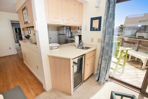 Fridge, microwave, oven, stovetop - Oceanside, close to beach, community amenities! 648, Landshark (Corolla)