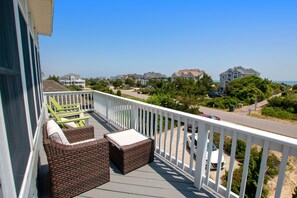 Terrace/patio - Semi-Oceanfront, Private Pool with big pool deck, Close to Beach, PI12, A Shore Thing (Corolla)