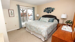 4 chambres, fer et planche à repasser, Wi-Fi gratuit, draps fournis