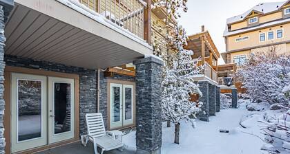 Fire mountain lodge 2BD 2.5BTH 1000sq fitroom central Canmore
