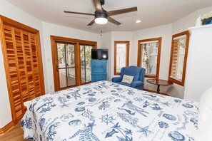 5 bedrooms, iron/ironing board, free WiFi, bed sheets