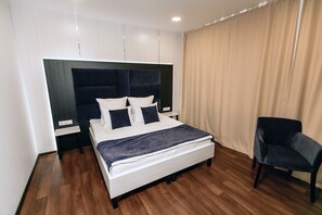 Superior Double or Twin Room | Minibar, desk, free WiFi, bed sheets - Red Fox Hotel in the center (Barnaul)