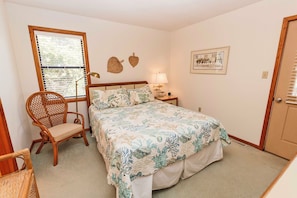4 bedrooms, iron/ironing board, free WiFi, bed sheets - Oceanside, 4 BRs, 500 ft to Beach Access, Quiet Area, Gas Fireplace, OS3B, Sea Escape (Corolla)