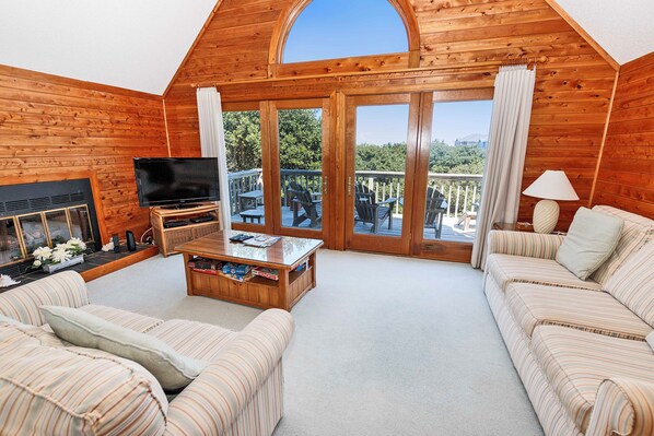 TV, fireplace, DVD player, stereo