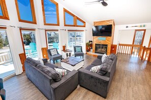 TV, fireplace, table tennis