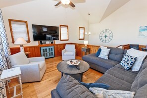 Téléviseur à écran plat, lecteur de DVD