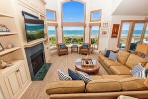 テレビ、暖炉、DVD プレーヤー、テーブルサッカー台