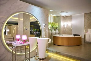 Bathroom - Purple Rainbow Motel (New Taipei City)
