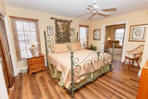 4 bedrooms, iron/ironing board, free WiFi, bed sheets - Oceanside, Community Amenities, Gated Community, Hot Tub, BU20, Eagle's Landing (Corolla)