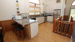 茶具/咖啡用具、冰箱、微波炉、烤箱