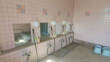Shared Dormitory, Men only | Shared bathroom