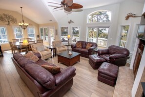 TV, fireplace, DVD player, stereo - Soundfront, Dog Friendly, Private Pool, Rec Room, 549, Sunrise Sunset (Corolla)