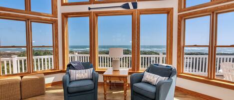 TV, fireplace, foosball, books