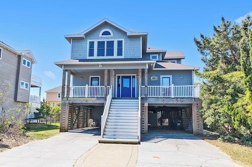 Oceanside, Hot Tub, Close to beach, Community Pool, CP5, Easy Breezes