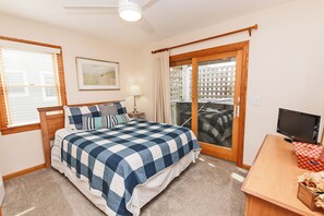 7 bedrooms, iron/ironing board, travel crib, free WiFi
