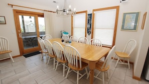 Dining - Oceanside, Hot Tub, Pool Table, Community Pool, CP2, The Green Wave (Corolla)