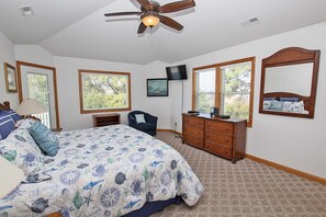 6 chambres, fer et planche à repasser, lit parapluie, Wi-Fi gratuit