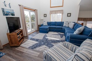 TV - Oceanside, Private Pool, Sun Decks, 660 ft to beach access! -WW951, Momma's Happy, Daddys Broke (Corolla)