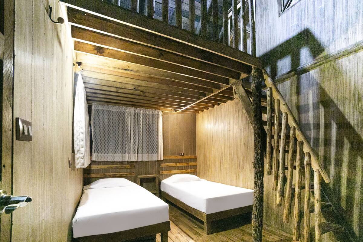 Deluxe Suite | Free WiFi, bed sheets