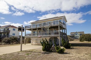 Exterior - Semi-Oceanfront, Private Pool, Hot Tub, 400 ft to Beach Access, WL940, The B B Inn (Corolla)