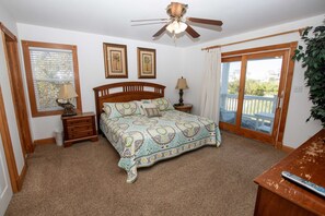 8 bedrooms, iron/ironing board, free WiFi, bed sheets