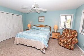 4 عدّة غرف نوم ومكواة/لوح كي وسرير سفر وواي فاي مجانًا