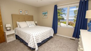 6 makuuhuonetta, silitysrauta/-lauta, ilmainen Wi-Fi, vuodevaatteet