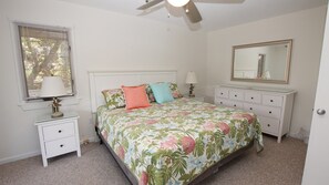 4 chambres, fer et planche à repasser, accès au Wi-Fi (inclus)