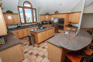 Fridge, microwave, oven, stovetop - OCEANFRONT, Ocean Views, Priv Pool, H Tub!, BU38, Chunk O Dune (Corolla)