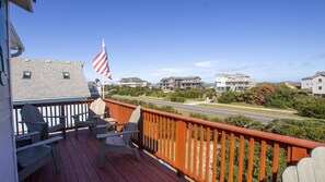 المنطقة المحيطة بالمن�شأة