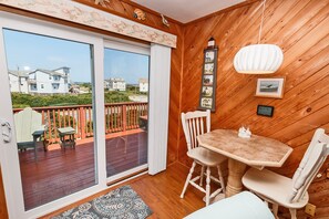 Interior - Oceanside, Close to beach, Sunroom, Carport, SNH351, Sea Sharp (Nags Head)