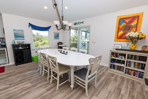Interior - Semi-Oceanfront, Rec Room, Private Pool, Ocean Views, WL1092, Maritime (Corolla)