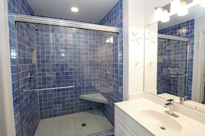 Shower, towels