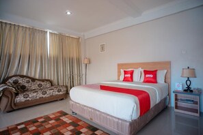 Deluxe Suite - OYO 2328 Lamnyong Syariah (Banda Aceh)