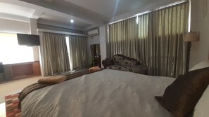 Deluxe Suite - OYO 2328 Lamnyong Syariah (Banda Aceh)