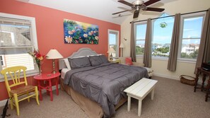 5 bedrooms, iron/ironing board, free WiFi, bed sheets