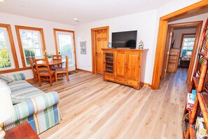 TV, fireplace, video library, stereo