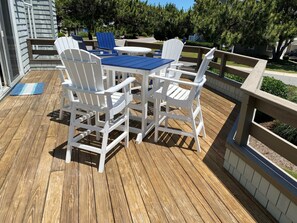 Outdoor dining - Oceanside, 485 ft to Beach Access, Community Amenities, 609, Black Dog (Corolla)