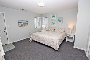 4 bedrooms, iron/ironing board, free WiFi, bed sheets - Oceanside, 485 ft to Beach Access, Community Amenities, 609, Black Dog (Corolla)