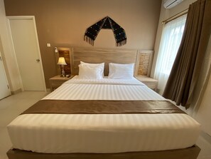 Standard Double Room | Individually decorated, individually furnished, desk, soundproofing - Flamingo Avia Labuan Bajo (Labuan Bajo)