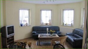 Apartment, 2 Bedrooms (Silke) | Living room