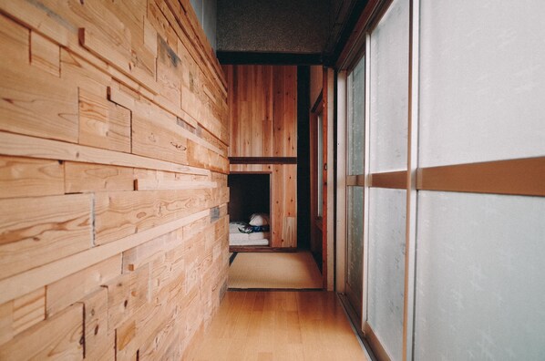 Shared Dormitory, Non Smoking (Max 4 People) | Individually furnished - Guesthouse Futatsuya - Hostel (Minamikyushu)