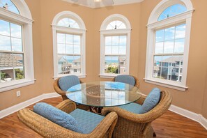 تناول الطعام