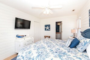 7 bedrooms, iron/ironing board, free WiFi, bed sheets