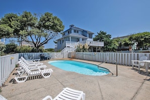 Pool - Semi-Oceanfront, Yard, Dogs Welcome, Pool, Close to beach Access, WL1020, Kookaburra (Corolla)