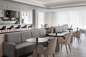 Tapas bar - AC Hotel by Marriott Santa Rosa Sonoma Wine Country (Santa Rosa)